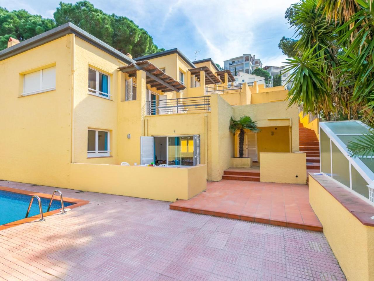 Apartment Velazquez-5 By Interhome Roses Ngoại thất bức ảnh